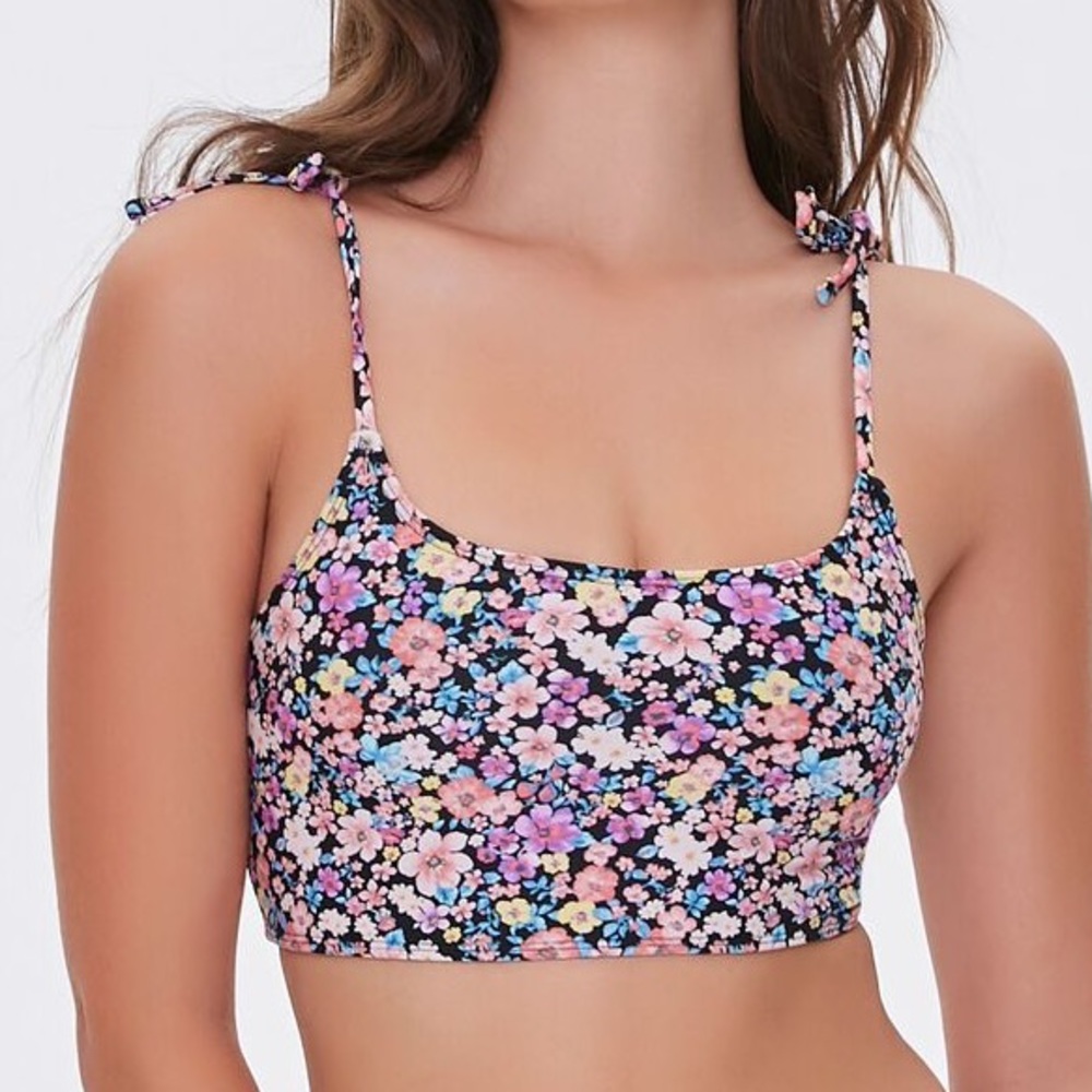 Floral print swim top.